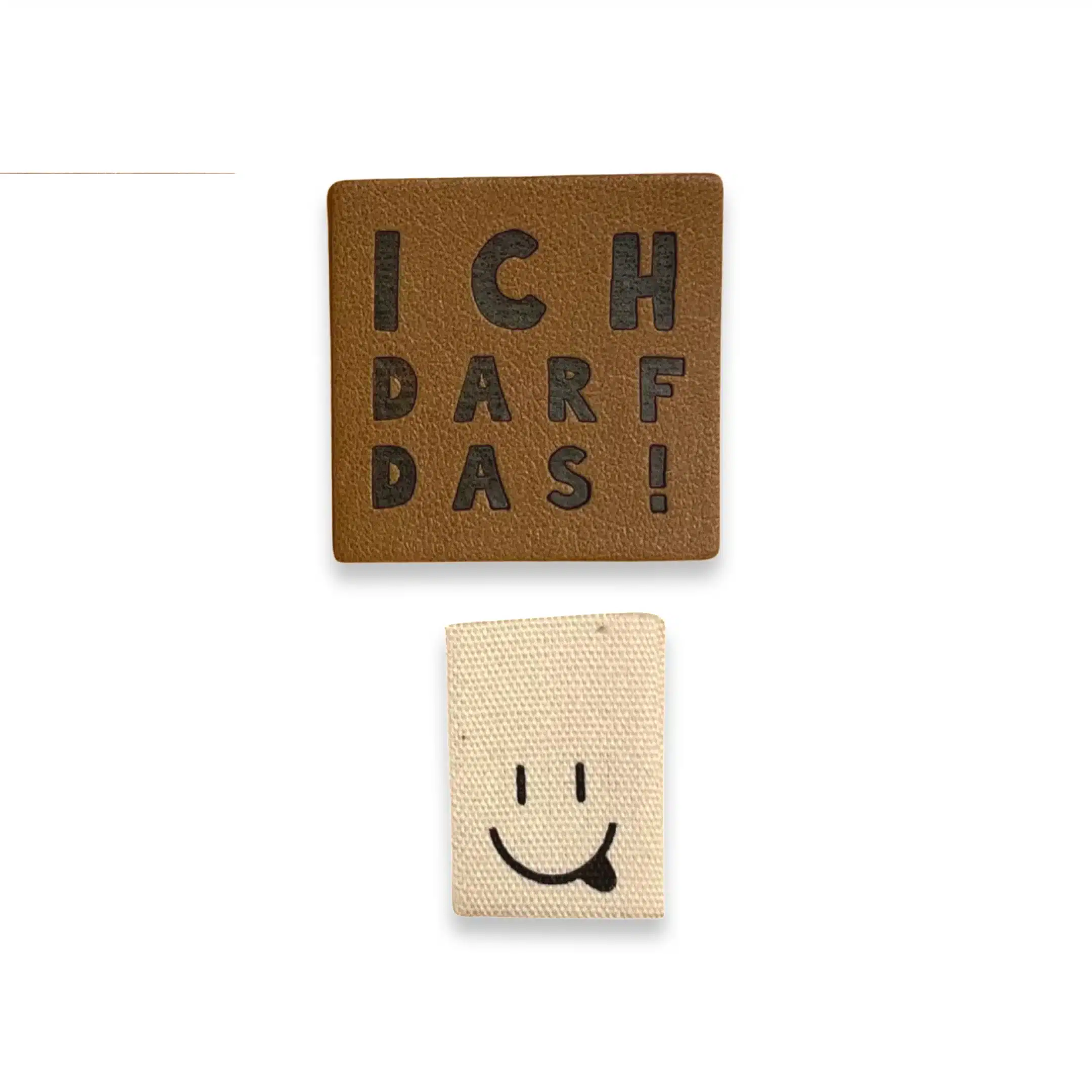 1Set Aufnäher Kunstlederlabel "Ich darf das" und Baumwoll-Labels klein "Smiley frech"