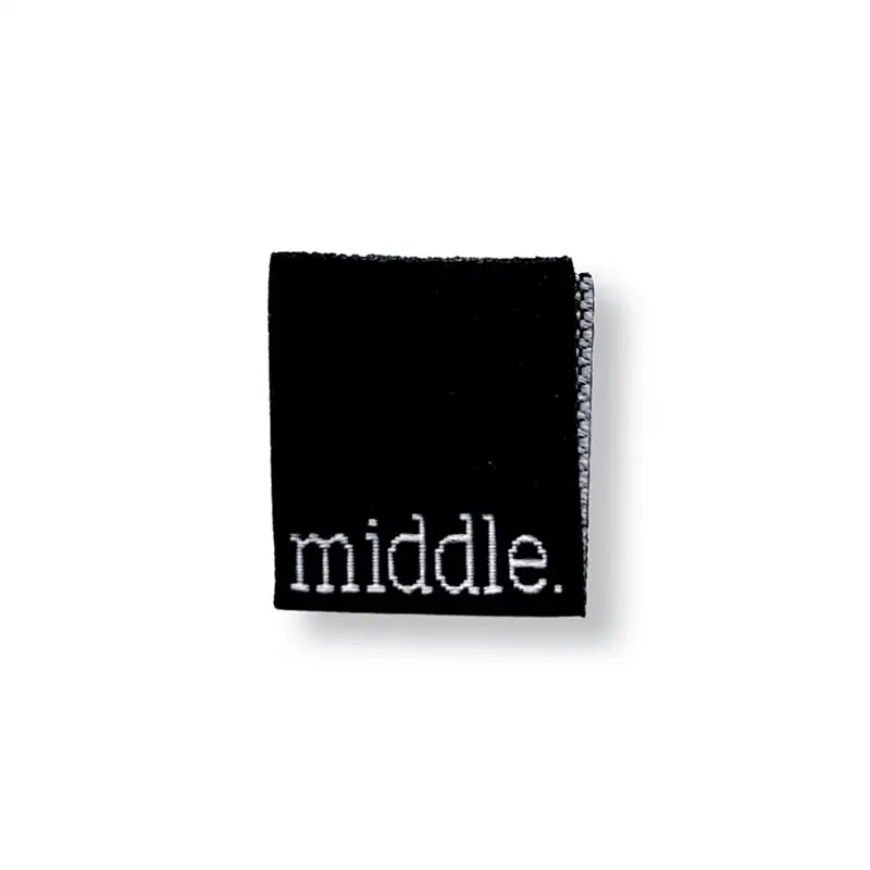 Weblabel schwarz mit Aufschrift middle