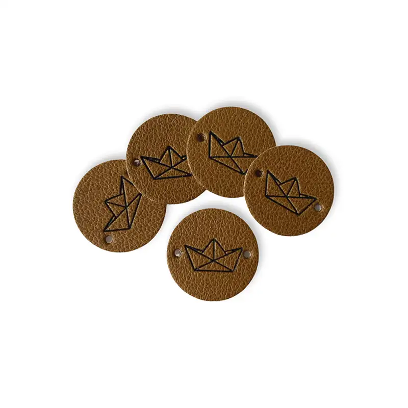 Lederlabel mit Aufdruck Boot