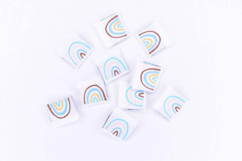 5 Weblabels groß Rainbow weiß/bunt