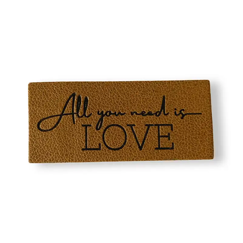 Aufnäher Kunstleder All you need is love